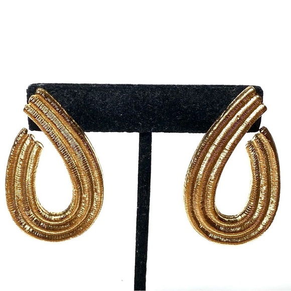 GIVENCHY Textured Gold Tone Post Pierced Earrings 80's French Couture - Picture 2 of 12